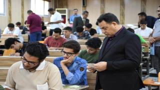 المدير العام لتربية النجف الاشرف يتفقد الامتحانات الوزارية للسادس العلمي بيومها الرابع