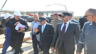 المحافظ يستقبل وزير الإعمار ويتفقدان مجموعة من المشاريع