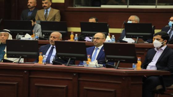 المحافظ يفتتح فعاليات مؤتمر الطاقة الشمسية وتكنلوجيا المعلومات والمصارف