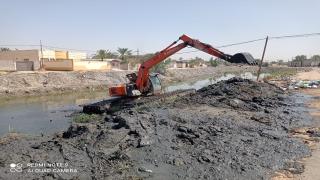 الموارد المائية في النجف الاشرف تواصل اعمال التطهيرات للانهر في المحافظة.