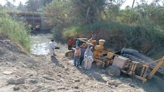 الموارد المائية تواصل أعمال نصب المضخات على الأنهر في المحافظة