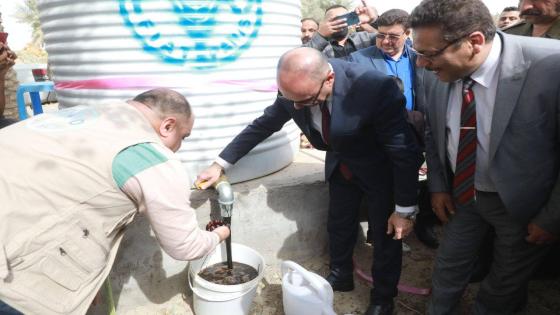 المحافظ يحضر حفل تدشين وتوزيع اعلاف جديدة لدعم الثروة الحيوانية