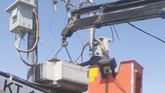 ملاكات فرع توزيع كهرباء النجف تواصل أعمال فك الاختناقات وتأهيل واقع الشبكة الكهربائية لضمان وثوقيتها ضمن قاطع المسؤولية