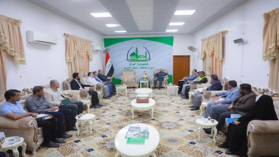 الوائلي يرأس اجتماعاً لمناقشة آخر الإجراءات المتعلقة بالقرار ٣٢٠