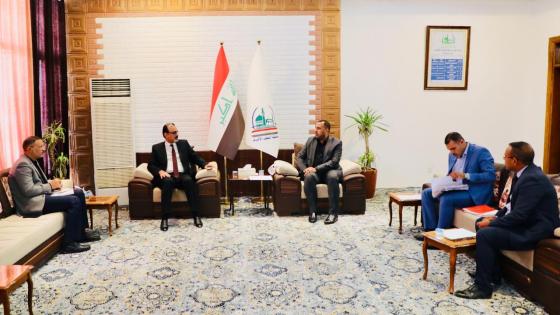 النائب الاول لمحافظ النجف” يوجه التربية والاعمار بأتخاذ اجراءات كفيله وسريعة لأكمال المدارس المتلكئه وغير المنجزة .