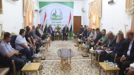 المحافظ يناقش تطوير بحر النجف كمحمية طبيعية مع وكيل وزير الصحة لشؤون البيئة