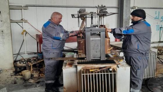 كهرباء النجف: إنجاز أعمال تصليح عدد من المحولات خلال شهر كانون الأول الماضي