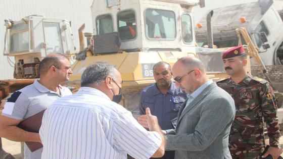 المحافظ بجولة مفاجئة يتفقد الورشة المركزية لصيانة آليات بلدية النجف الاشرف ويوجه بأتباع آليات واضحة للعمل