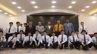 محافظ النجف الأشرف يؤكد الدور الفاعل للمؤسسة التربوية في تنشئة جيل واعي