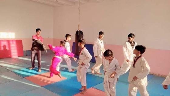 منتدى شباب المشخاب يقيم تدريبات رياضية يومية في مختلف الألعاب