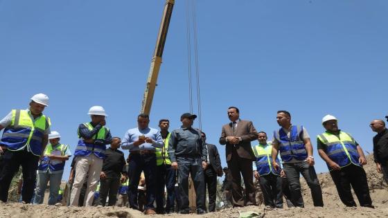 محافظ النجف الأشرف يزور ناحية القادسية ويتفقد واقع الخدمات والمشاريع