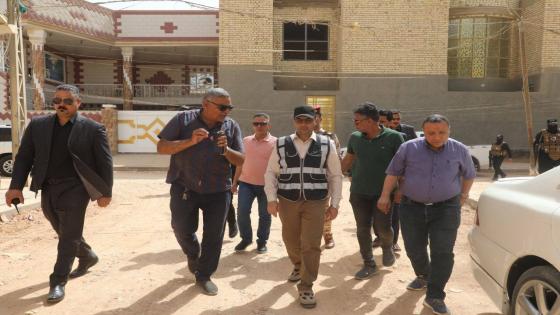 بعد سنوات من الاهمال ..المحافظ يشرف على انطلاق اعمال تعبيد واكساء شارع مكتب الرشيد