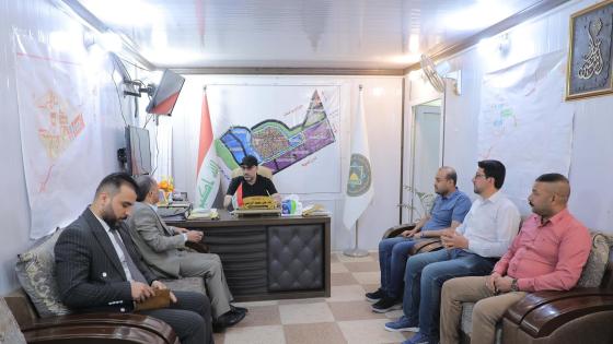 الجزائري يوجه بلدية المدينة القديمة بترقيم الأبنية ومتابعة تسعيرة الكراجات