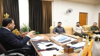 تربية النجف الاشرف وفرقة الإمام علي القتالية تتفقان على اطلاق حملة تصليح ١٠٠٠ مقعد مدرسي