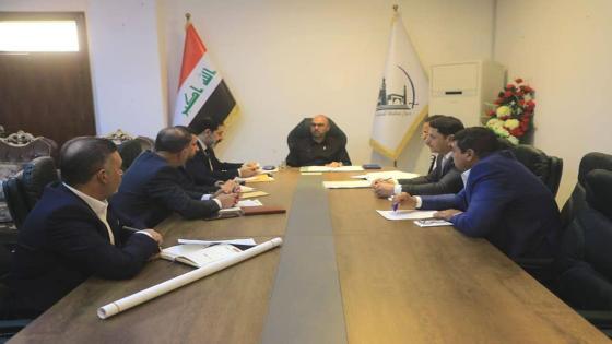 المحافظ يترأس اجتماعا للجنة تخصيص الاراضي لمناقشة توفير المساحات اللازمة لتوزيعها على مختلف شرائح المجتمع