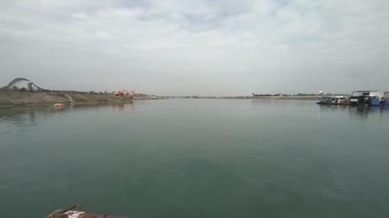 الموارد المائية في النجف الاشرف تواصل اعمال التطهيرات لشط العباسية في المحافظة.