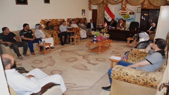 النائب الاول ” يناقش مع مديرناحية الحرية واعضاء المجلس البلدي الواقع الخدمي في الناحية .