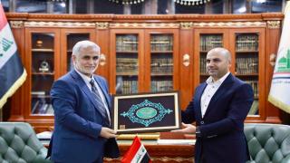 محافظ النجف الأشرف يستقبل رئيس ديوان الوقف الشيعي والوفد المرافق له