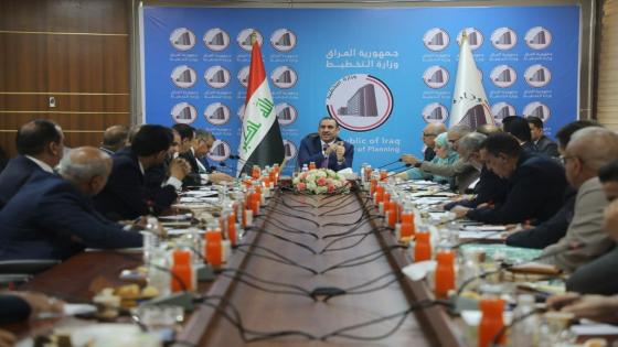 الوائلي يحضر اجتماعا في وزارة التخطيط لمناقشة الية توزيع التخصيصات المالية للمحافظات