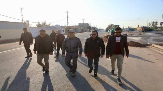 الوائلي يشرف على أعمال التبليط في الممر الرئيسي لشارع كربلاء نجف