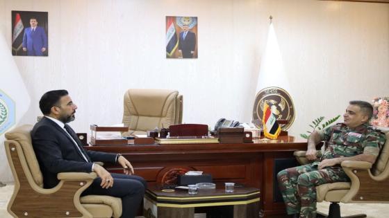 النائب الأول يلتقي مدير استخبارات النجف ويشيد بدور الجهد الاستخباراتي في استتباب الوضع الأمني في المحافظة