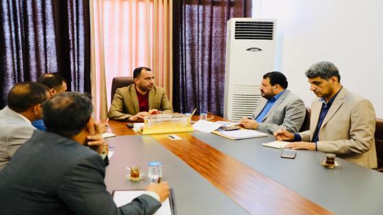 النائب الاول لمحافظ النجف الاشرف “يؤكد على الاسراع بملف تعيينات التربية واطلاقها بالمواعيد المحددة .