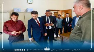 المحافظ يتفقد مجمع الخورنق المخزني ويؤكد الموسم الزراعي هو الأفضل ويوجه بتحقيق الإنسيابية في عملية التسويق