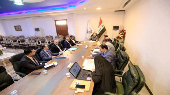 المحافظ يرأس اجتماع مناقشة جهوزية التطبيق الخاص بالتقديم على ال 1000 درجة وظيفية.