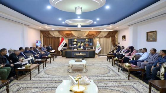 محافظ النجف يستقبل وفد وزارة البيئة لبحث واقع المحميات الطبيعية والتنوع البايلوجي بالمحافظة
