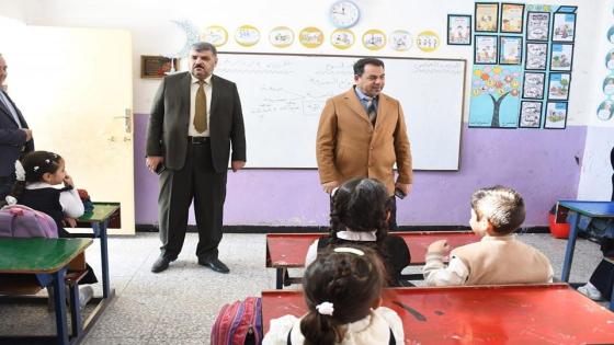 المدير العام لتربية النجف الاشرف يتفقد عدداً من مدارس المدينة القديمة