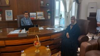 معاون مدير قسم الحماية الإجتماعية للمرأة تبحث مع المعاون العلمي لجامعة الكوفة آلية تخفيض الأجور والمنحة الخاصة للطلاب