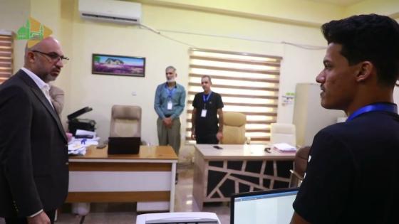 جانـــب من زيارة النائب الأول لمحافظ النجف الأشرف السيــد عماد الجزائـــري إلى مديرية بلدية النجف الأشرف للإطلاع علـى الهيكلية الإدارية و التنظيمية لعمل الموظفين داخـل الشعب والوحدات التابعة للمديرية من اجل لتقديم افضل الخدمات لـدى المراجعين الكرام .