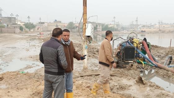 مديرية المجاري:متابعة ميدانيا لاعمال سحب التجمعات المائية في ناحية الحرية