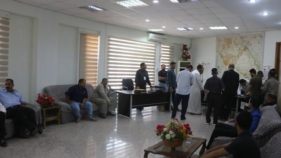 ضمن سياسية الباب المفتوح : مدير بلدية النجف يستقبل المراجعين في مكتبه