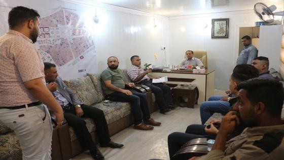 المعاون الاداري يجتمع بكادر القسم البلدي الاول ويتفقد سير العمل في المدينة القديمة