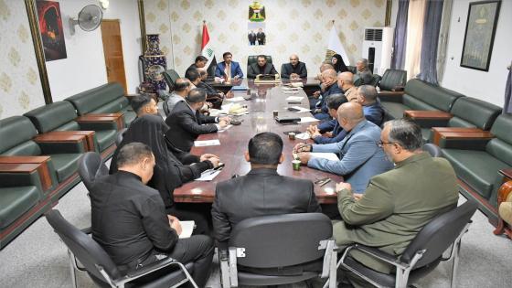 المدير العام للتربية يترأس اجتماعاً بمدراء الأقسام والشعب المرتبطة بمكتب المدير العام