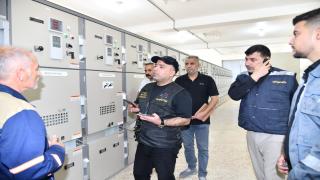 مدير فرع توزيع الكهرباء يواصل جولاته الميدانية والإطلاع على أعمال فك إختناقات الشبكة الكهربائية في ناحية الحرية