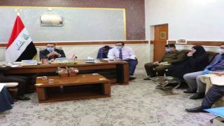 محافظ النجف الاشرف وكالة هاشم الكرعاوي يترأس اجتماع خلية الازمة