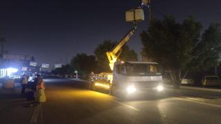 فرع توزيع كهرباءالنجف الأشرف الإستمرار بأعمال صيانة وتأهيل شبكة الإنارة للشوارع الرئيسية والمهمة في عموم المحافظة