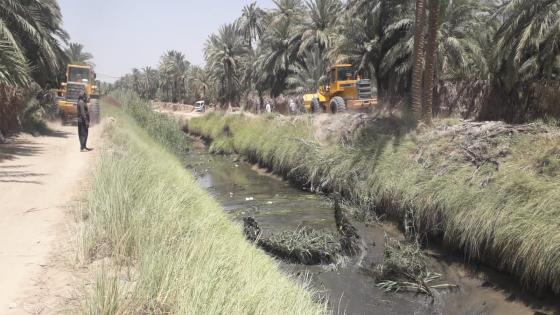 الموارد المائية تواصل أعمال التنظيف للانهر في المحافظة.