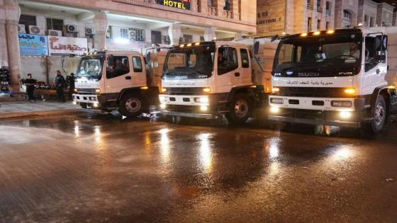 مدير البلدية : كوادرنا الخدمية تكثف حملاتها ضمن الشوارع الرئيسية في المدينة القديمة