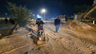 مديرية المجاري تباشر اعمال مد الخط المطري داخل مقبرة النجف الأشرف قرب سيطرة حي الرحمة