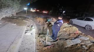 ملاكات فرع توزيع كهرباء النجف الأشرف يواصل أعمال إصلاح وصيانة العوارض الفنية للشبكة الكهربائية