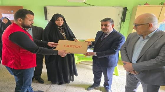 تربية النجف الأشرف وبالتعاون مع جمعية الهلال الأحمر العراقي تجهز مدرستي نابلس والشرف بالمعدات