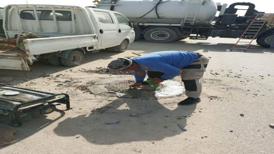 مجاري النجف: تقوم بحملة صيانة وتنظيف شبكة الخطوط الثقيلة في حي الوفاء