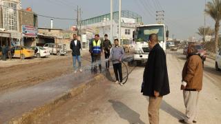 مديرية المجاري: الملاكات الخدمية تباشر اعمال غسل وتنظيف في ناحية العباسية