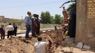 إدارة مديرية ماء النجف تجري جولة في ناحية الحيرة للإطلاع ميدانياً على مستوى الخدمة المقدمة