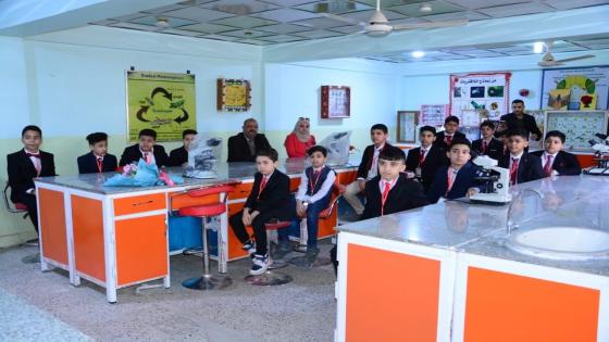 جامعة الكوفة تستقبل تلاميذ من تربية النجف الأشرف