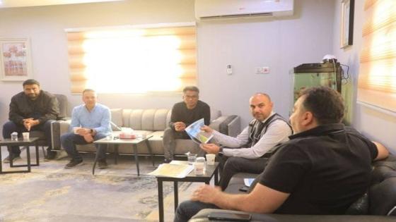 الوائلي: يلتقي الشركات المنفذة لمشاريع مداخل النجف الأشرف