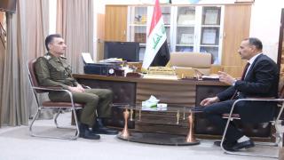 الموارد المائية في النجف الاشرف تلتقي مع مدير الدفاع المدني في المحافظة.